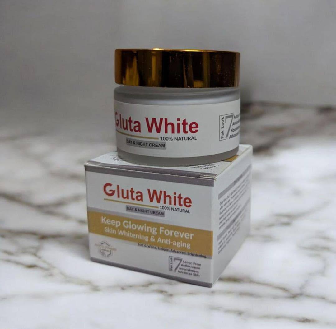 Whitening And Brightening Day And Night Cream
